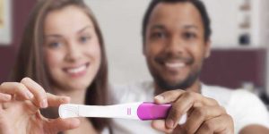 Fruchtbarkeitstests- und apps: eine wertvolle Hilfe zur Bestimmung der weiblichen Fertilität